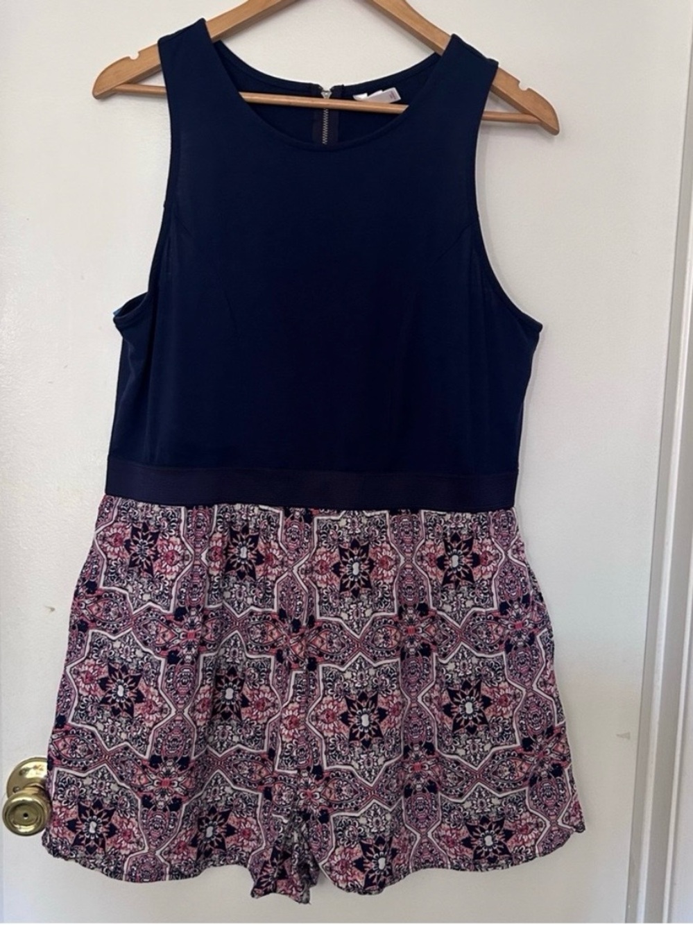 Xhilaration XL Navy Pink Boho Print Cutout Back Romper Summer Festival - Picture 2 of 11